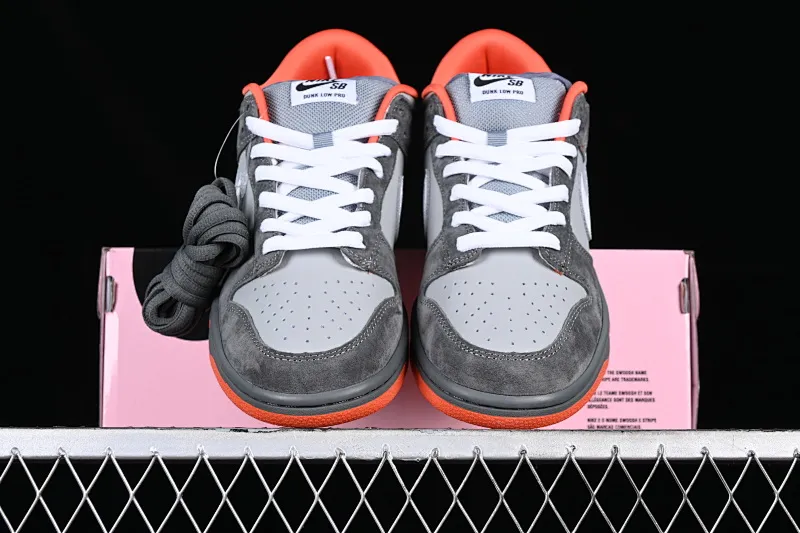 All Categories Nk SB Dunk Series Nk SB Dunk Low Low-top Sneakers Nk Dunk SB New York Gray Peace Dove New York City Limited SB Low-top Casual Sneakers 304292-011